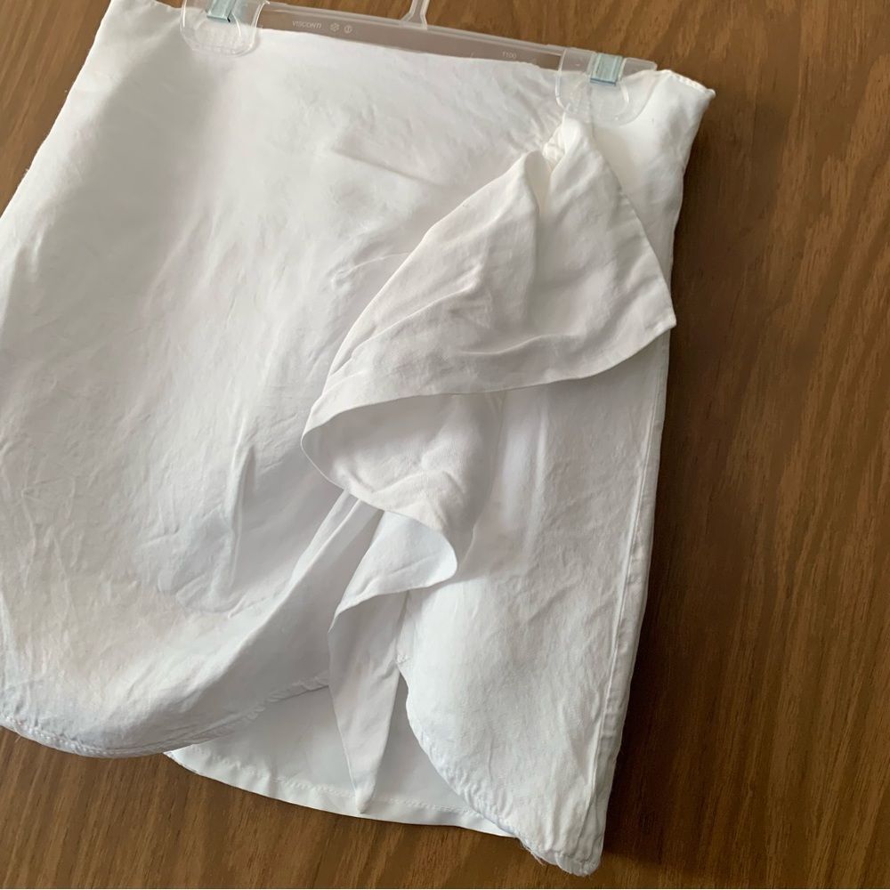TOPSHOP White Mini Skirt - Picture 2 of 5